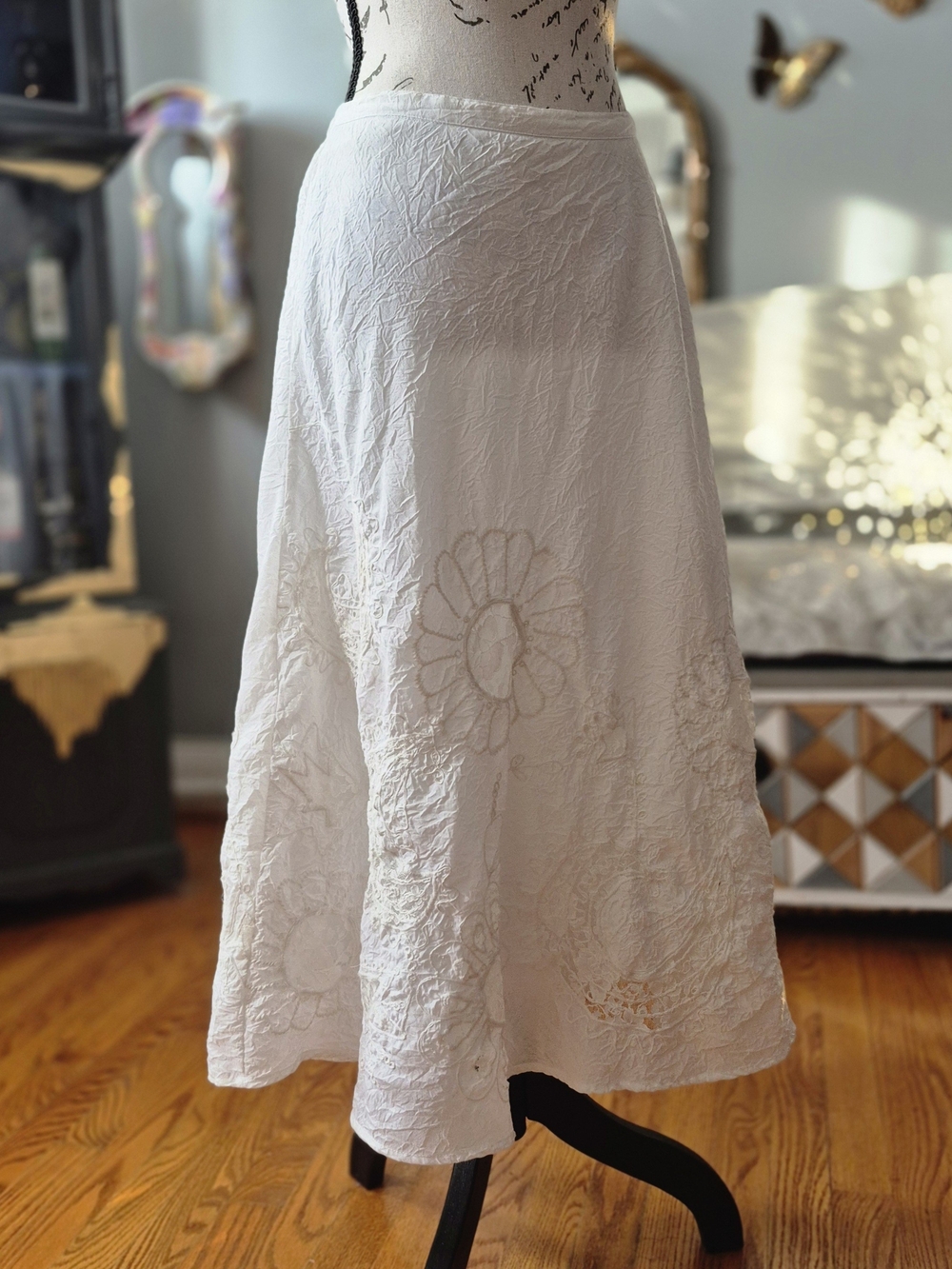 Chico's Classic Cottagecore White Embroidered A-Line Skirt Size 3
